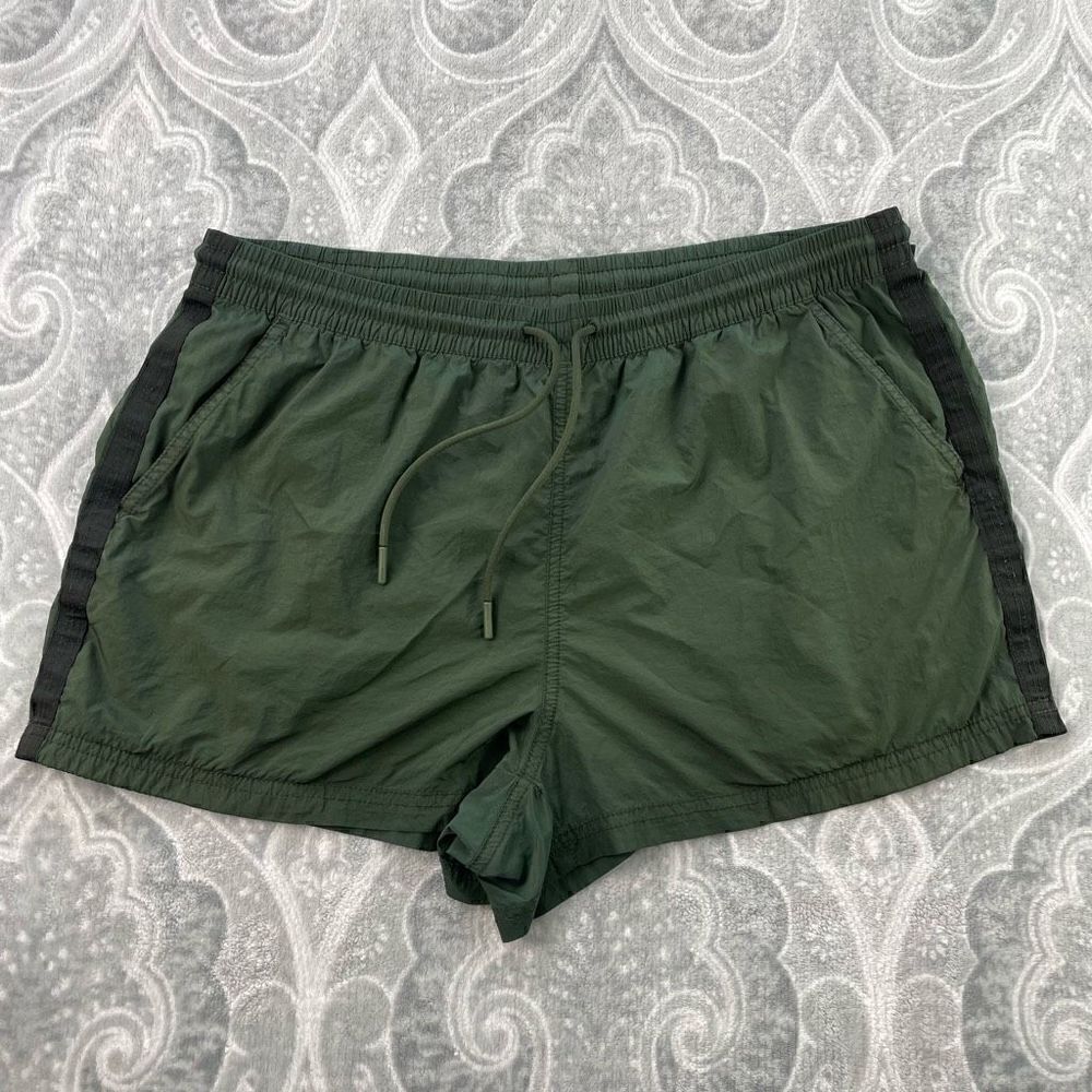 Womens Athleta Expedition Short